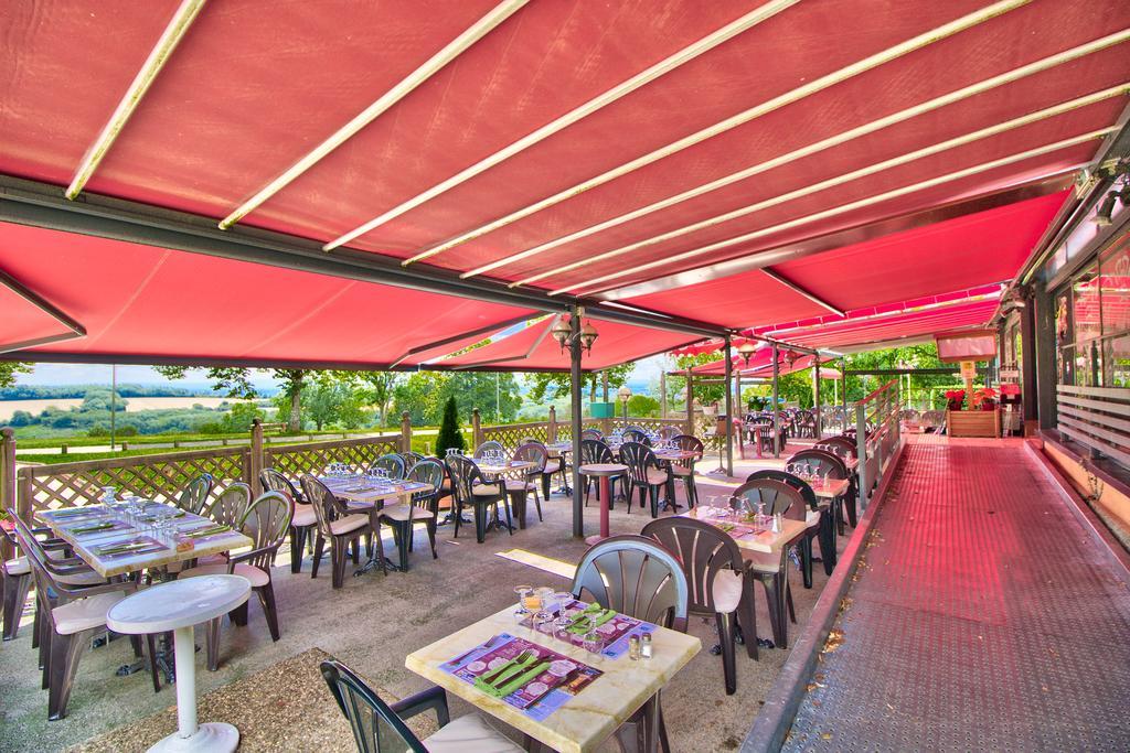 Logis Hotel Restaurant Le Chalet Du Mont Roland Sampans Ngoại thất bức ảnh