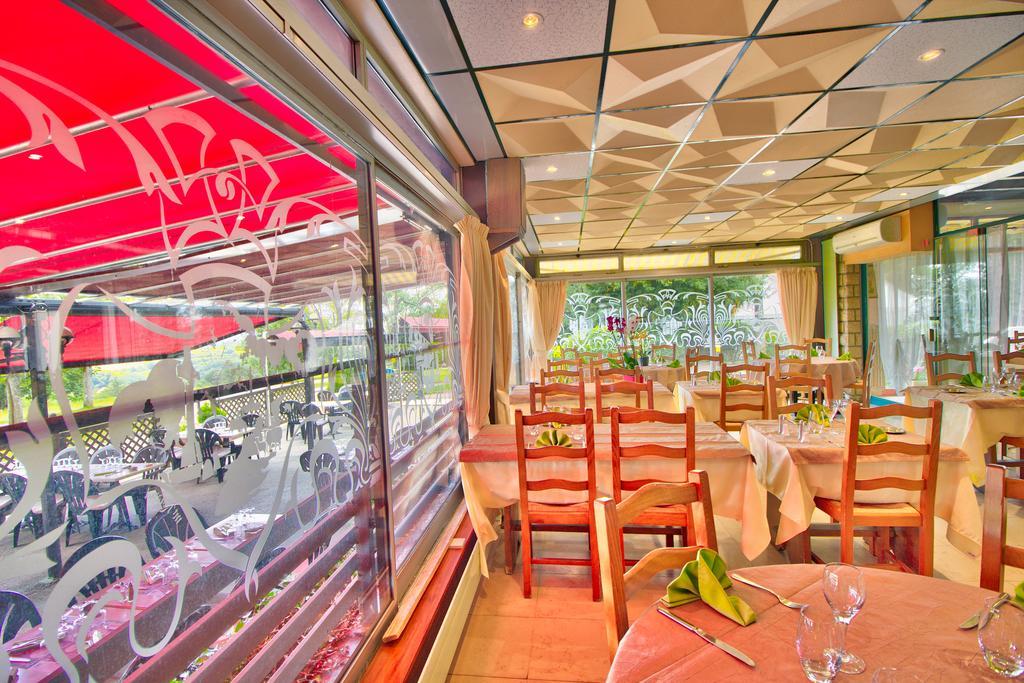 Logis Hotel Restaurant Le Chalet Du Mont Roland Sampans Ngoại thất bức ảnh