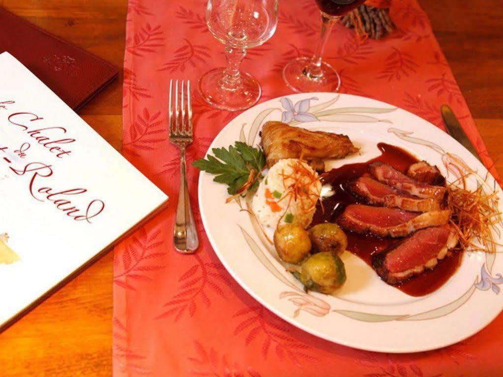 Logis Hotel Restaurant Le Chalet Du Mont Roland Sampans Ngoại thất bức ảnh