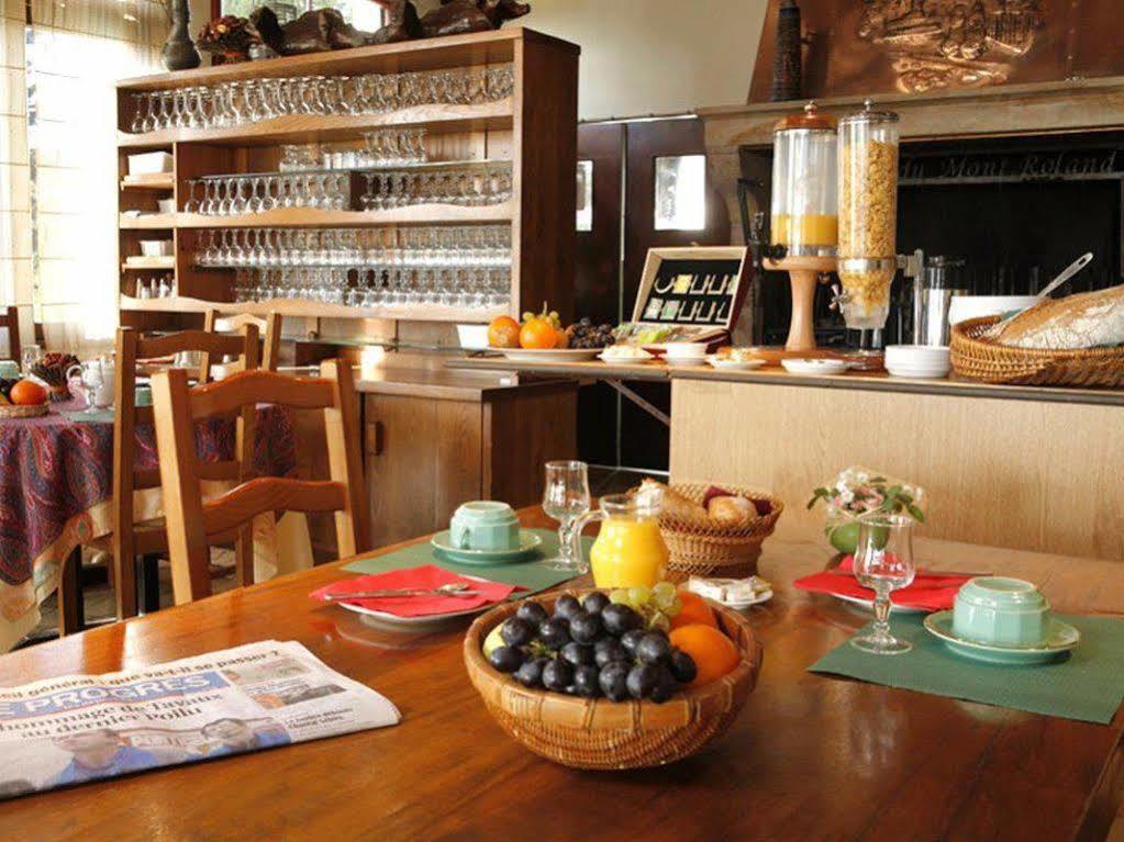 Logis Hotel Restaurant Le Chalet Du Mont Roland Sampans Ngoại thất bức ảnh